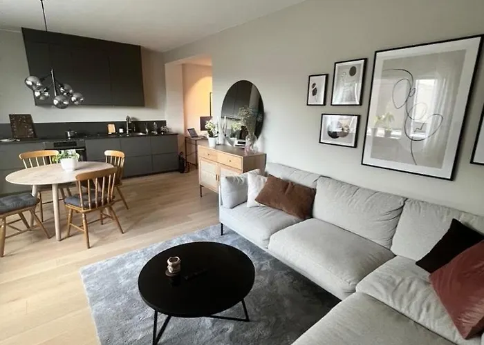 Lovely In The Heart Of Apartment *